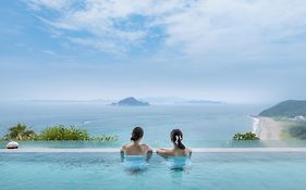 Irago Ocean Resort